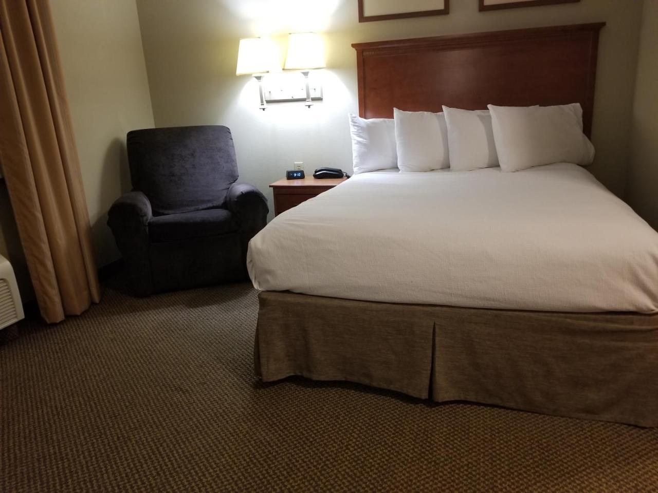 First Inn Suites Germantown Exteriör bild