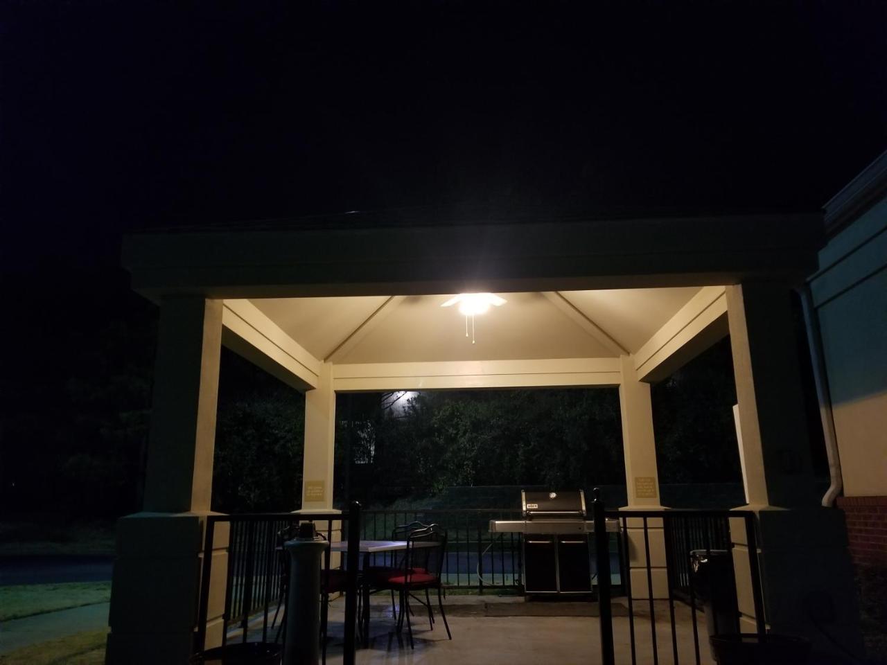 First Inn Suites Germantown Exteriör bild