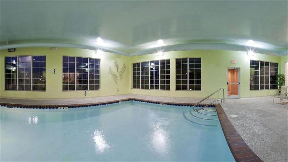 First Inn Suites Germantown Exteriör bild